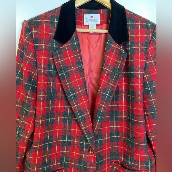 Vintage Courtenay Red and Black Plaid Lined Velvet Collar Blazer Size 16 - Picture 8 of 10